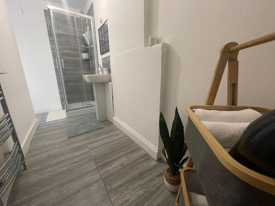 Lovely 2 Bed On Tower Bridge London Exterior photo
